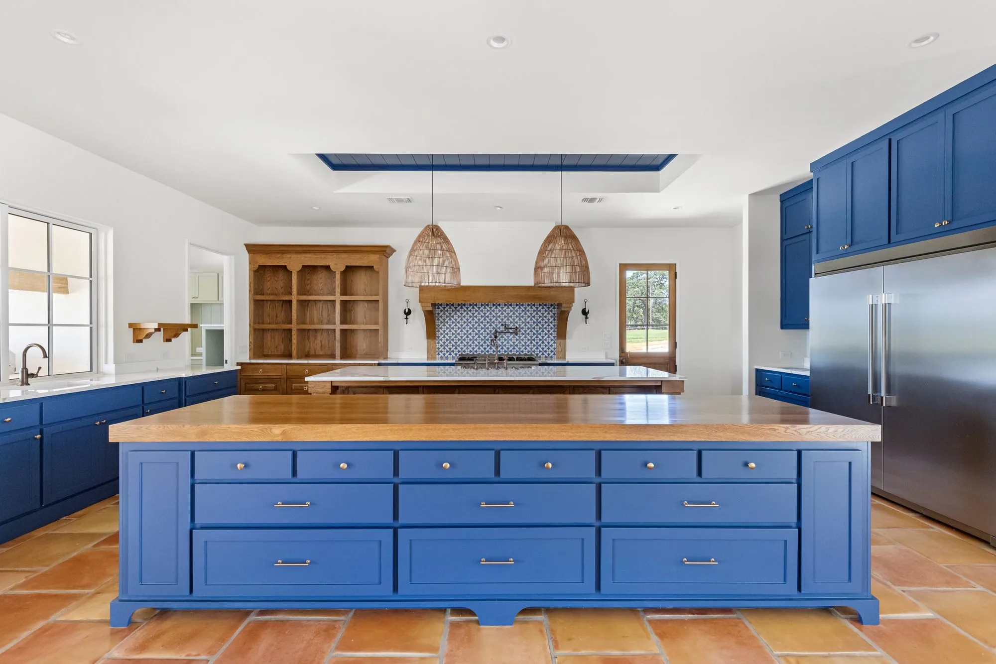 721 Eagles Landing: large blue kitchen island